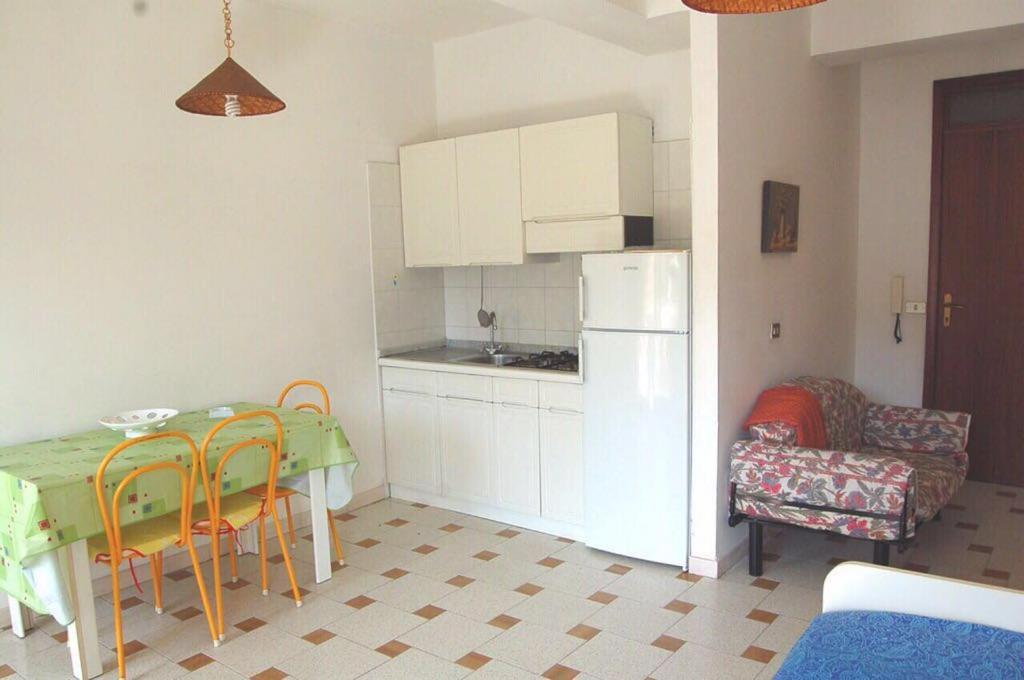Le Zagare Apartments SantʼAlessio Siculo Екстериор снимка