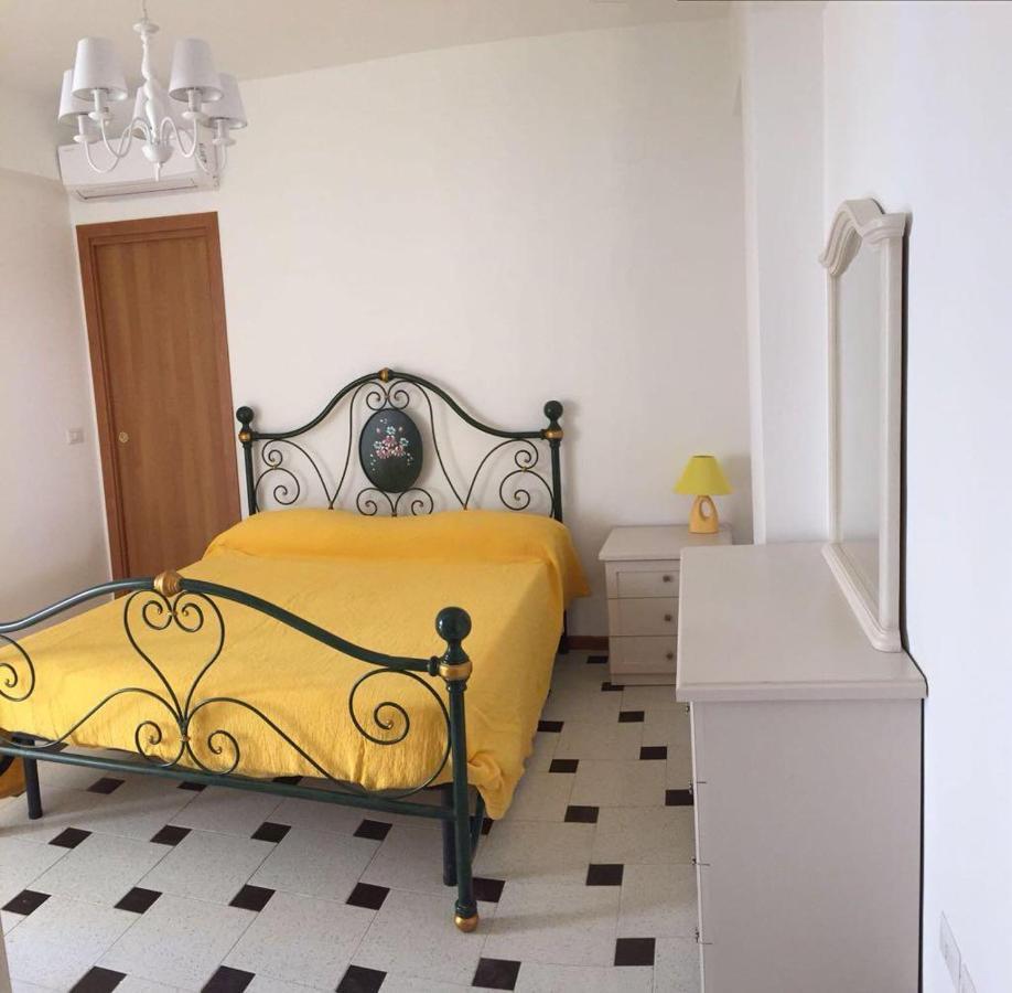 Le Zagare Apartments SantʼAlessio Siculo Екстериор снимка
