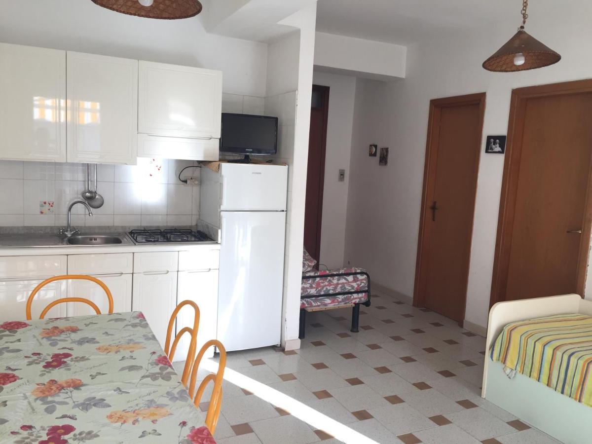 Le Zagare Apartments SantʼAlessio Siculo Екстериор снимка