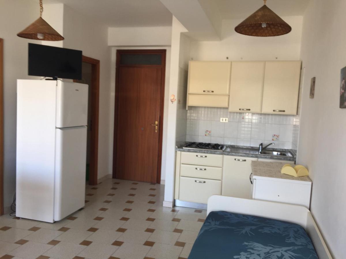 Le Zagare Apartments SantʼAlessio Siculo Екстериор снимка