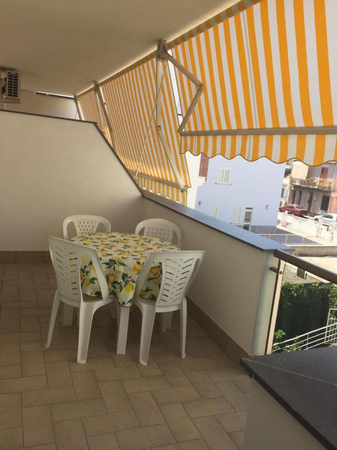 Le Zagare Apartments SantʼAlessio Siculo Екстериор снимка